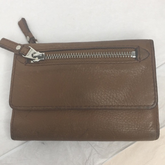 Fossil brown leather trifold wallet - Picture 2 of 8